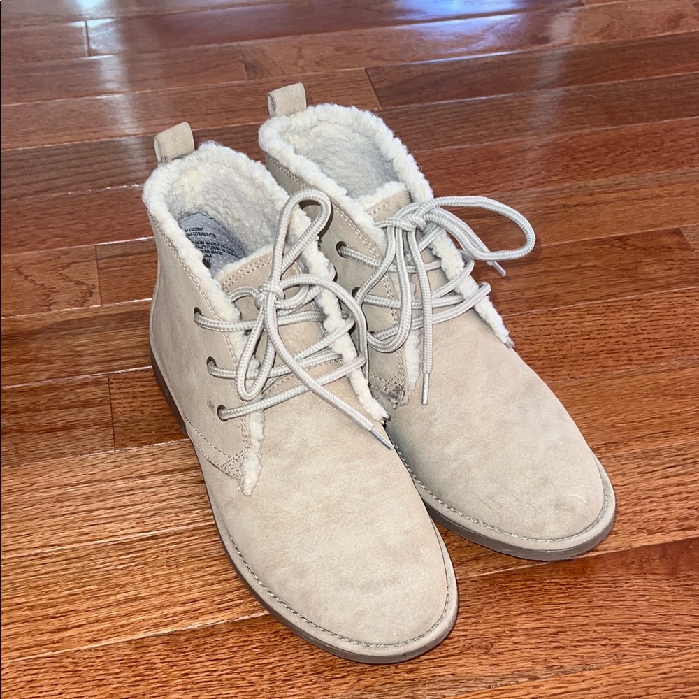 Seven Dials Light Beige Women's Faux-Shearling Lace-Up Winter Boots